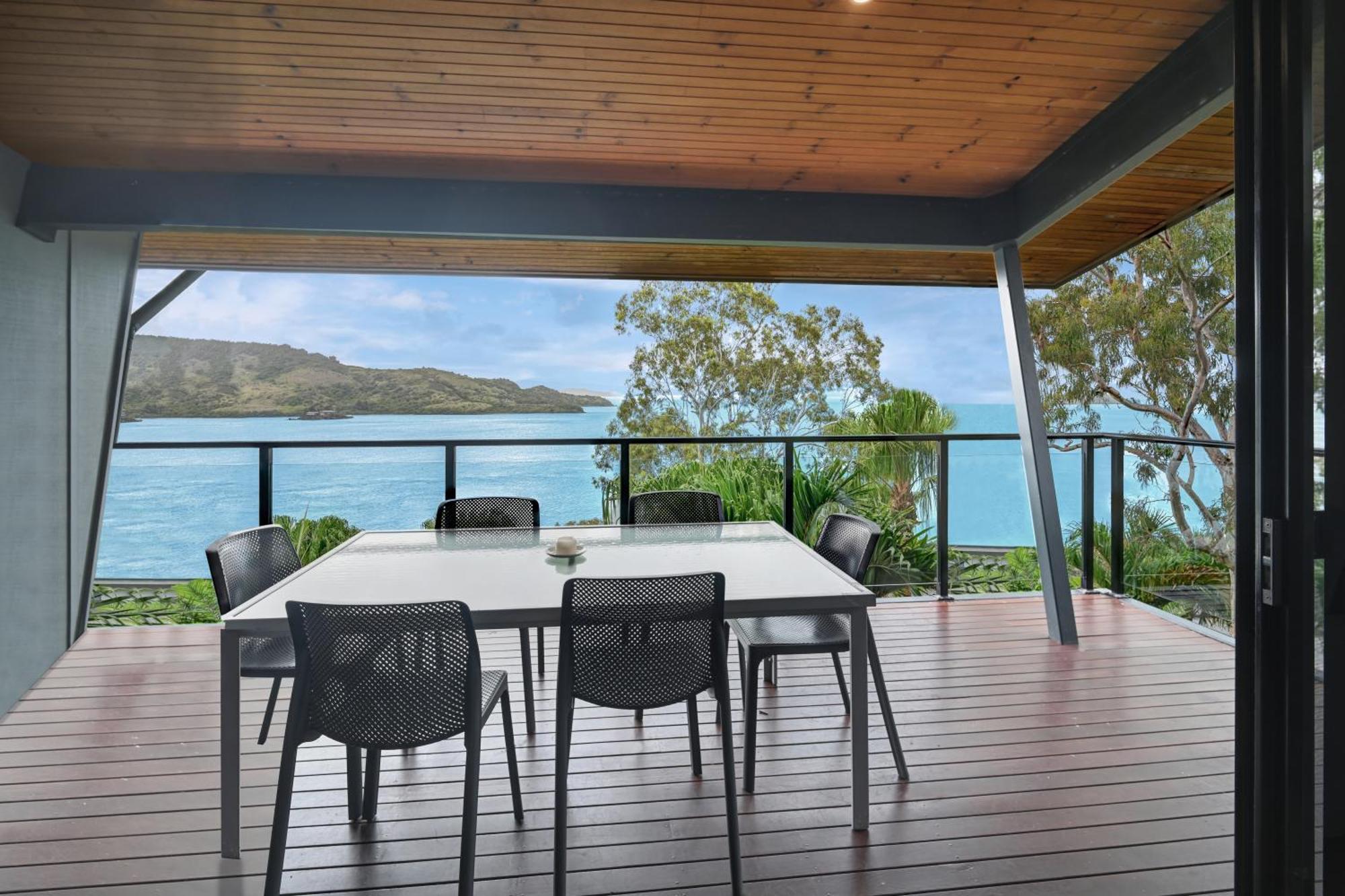 Shorelines Hamilton Island Exterior photo