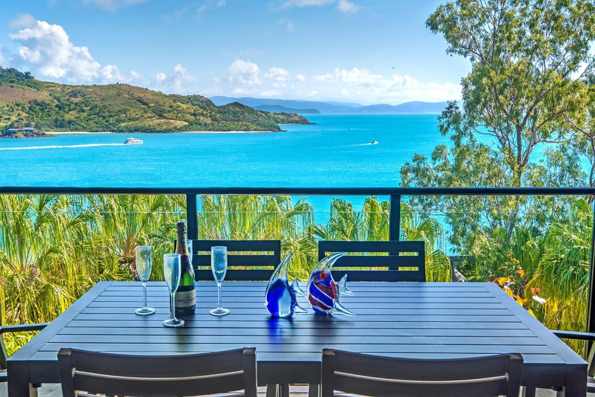Shorelines Hamilton Island Exterior photo