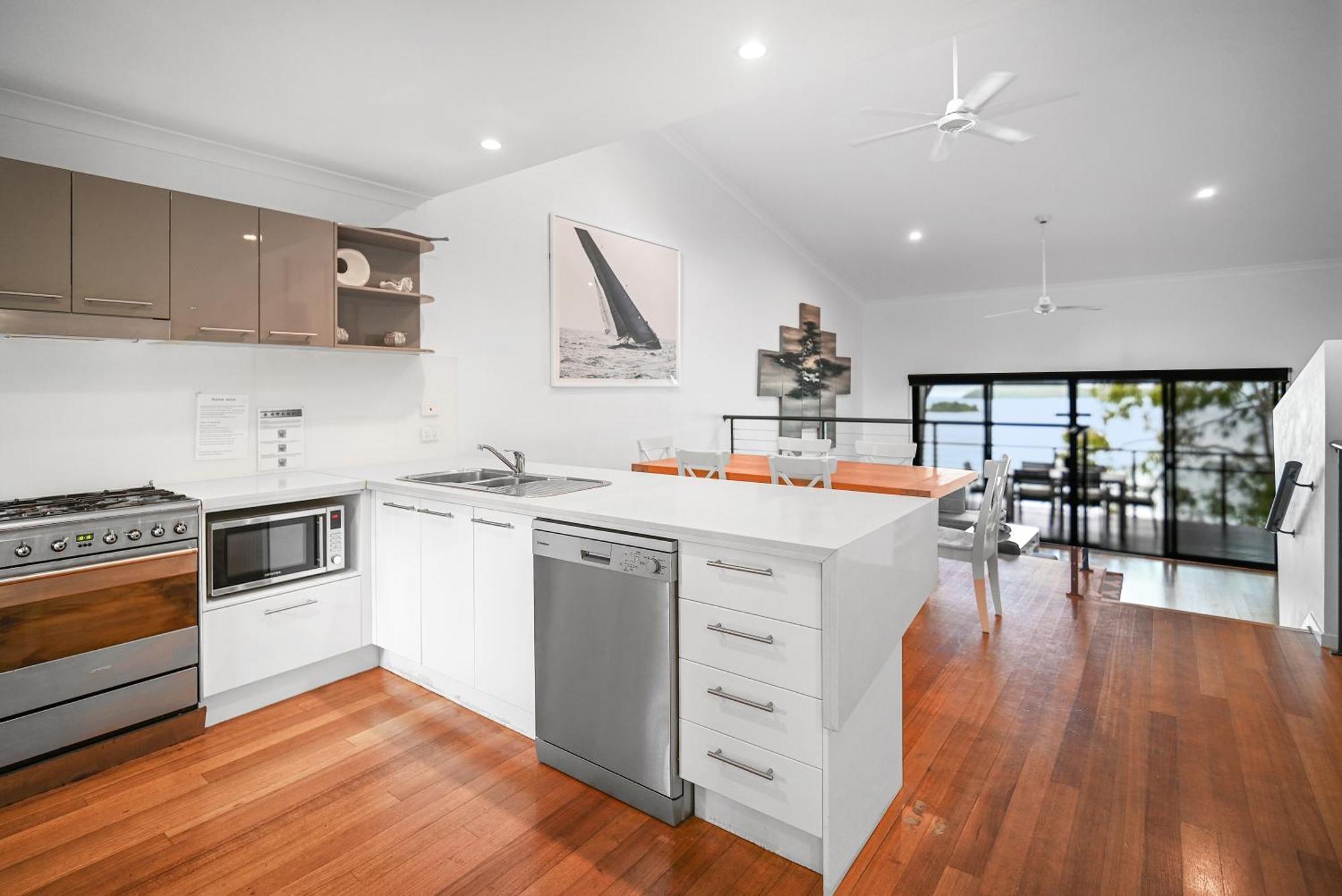 Shorelines Hamilton Island Exterior photo